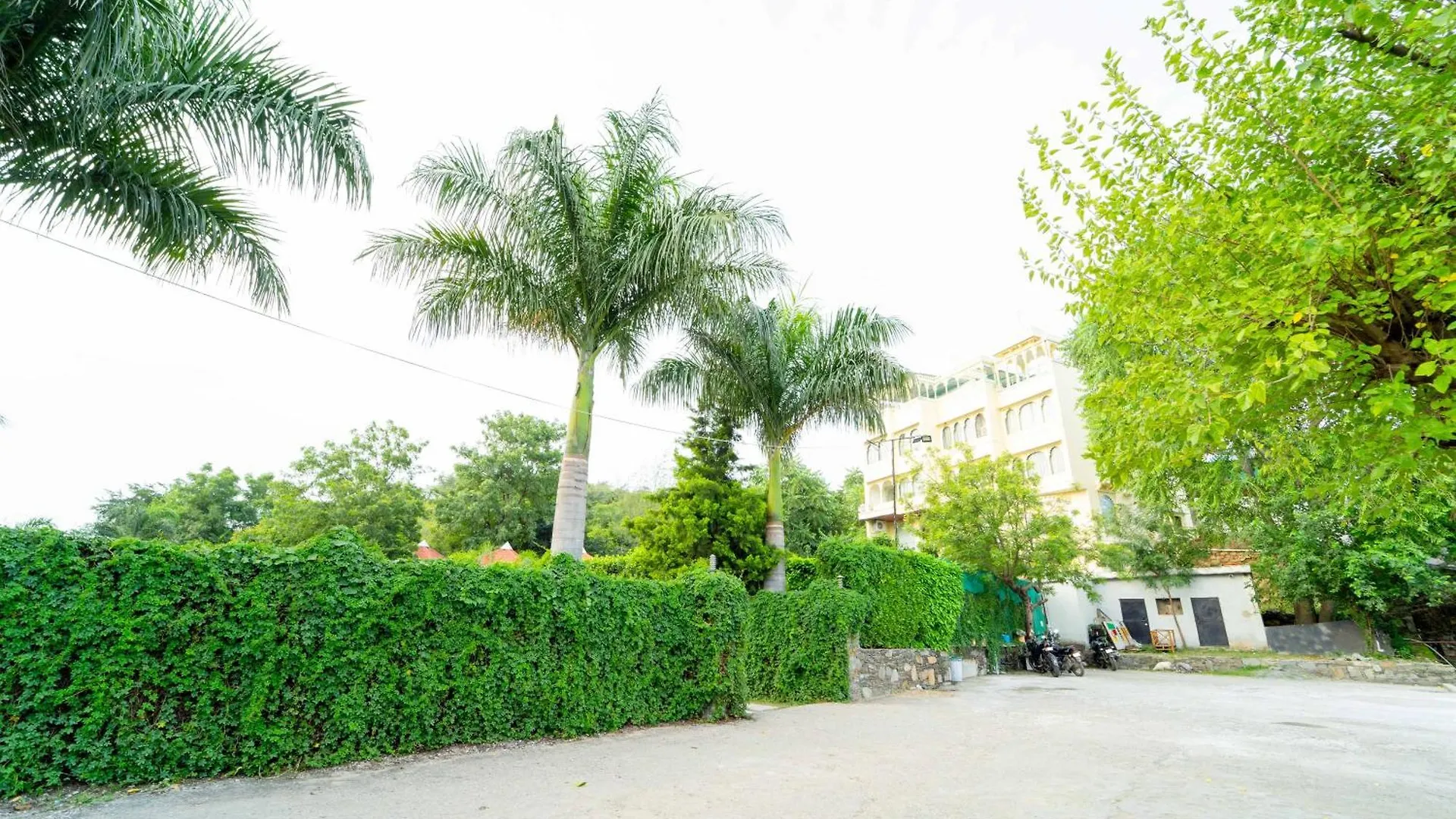 Treebo The Aravali Getaway Hotel Udaipur