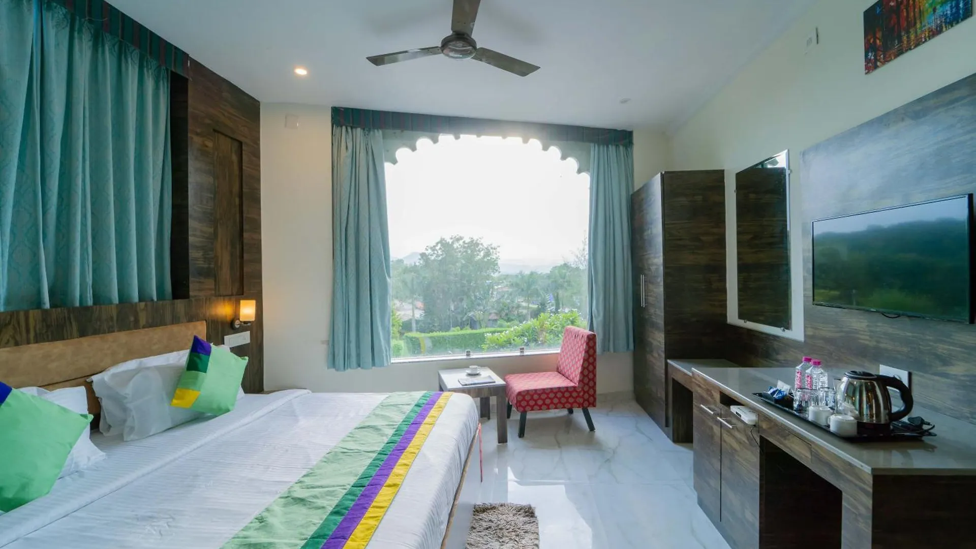 Treebo The Aravali Getaway Hotel Udaipur 3*,